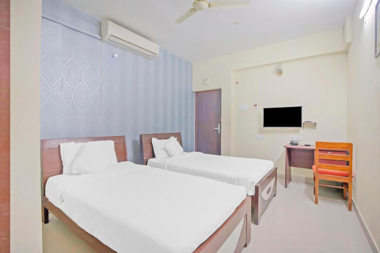 Super Oyo Hotel O Kelambakkam Экстерьер фото